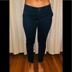 2 pairs of hollister pants size 7